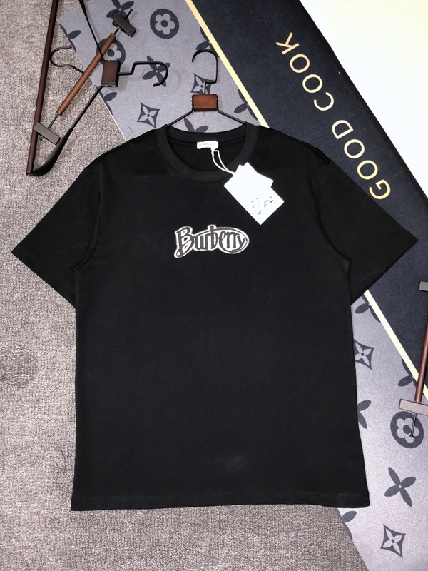 ブランドTシャツ正面デザイン